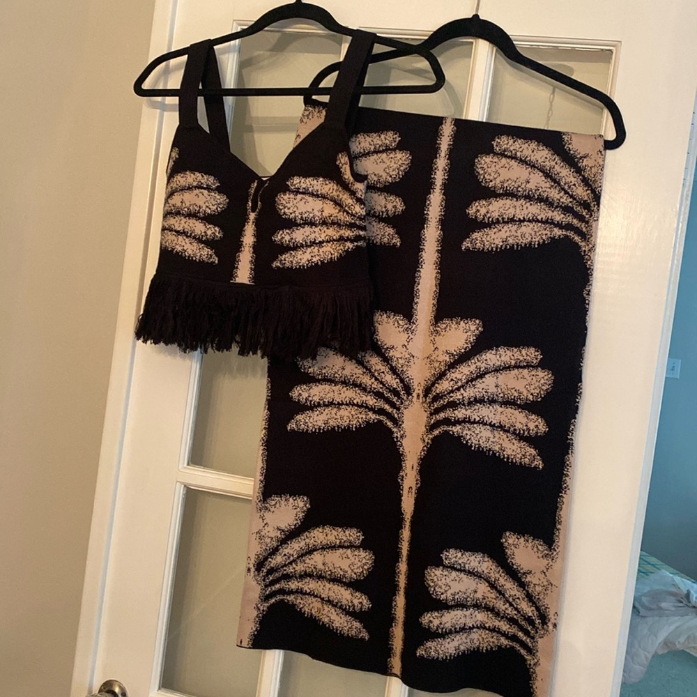 Elegant Black and Cream Skirt Set